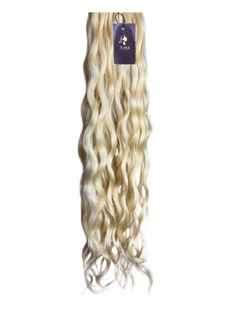 Extensions Cheveux Bouclés NahaHair – Blond #613, 100 % cheveux humains, texture naturelle