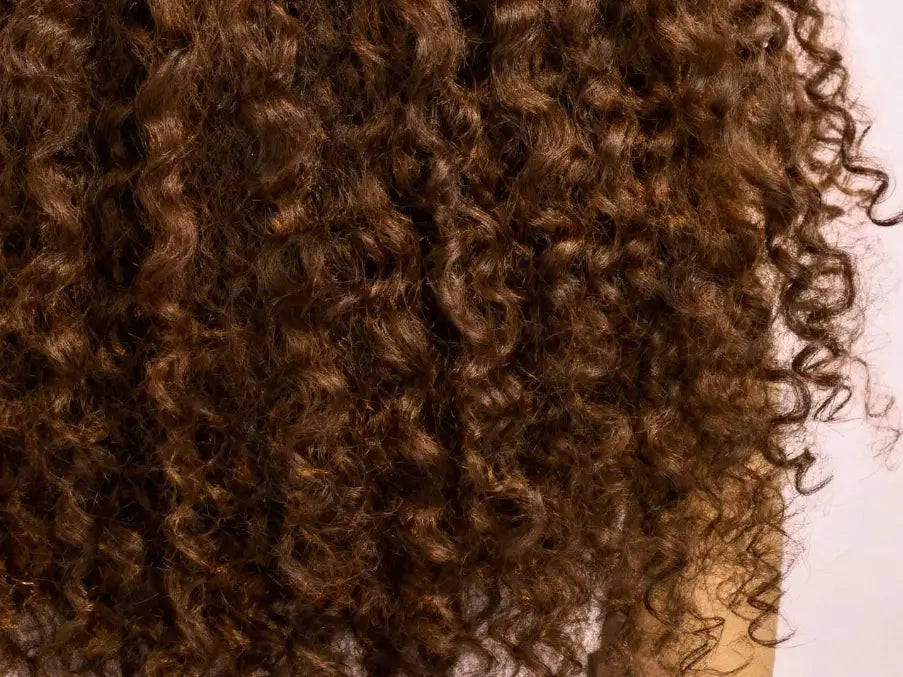 Extensions Raw Hair Bouclées – Châtain Clair #4